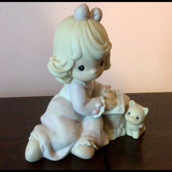 Precious Moments “You fill the pages of my life” - Picture 6 of 10